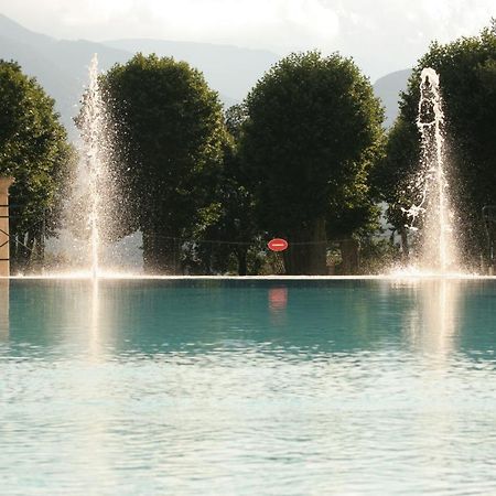 Appartement Chateau Des Gipieres Монбрен-ле-Бен Экстерьер фото