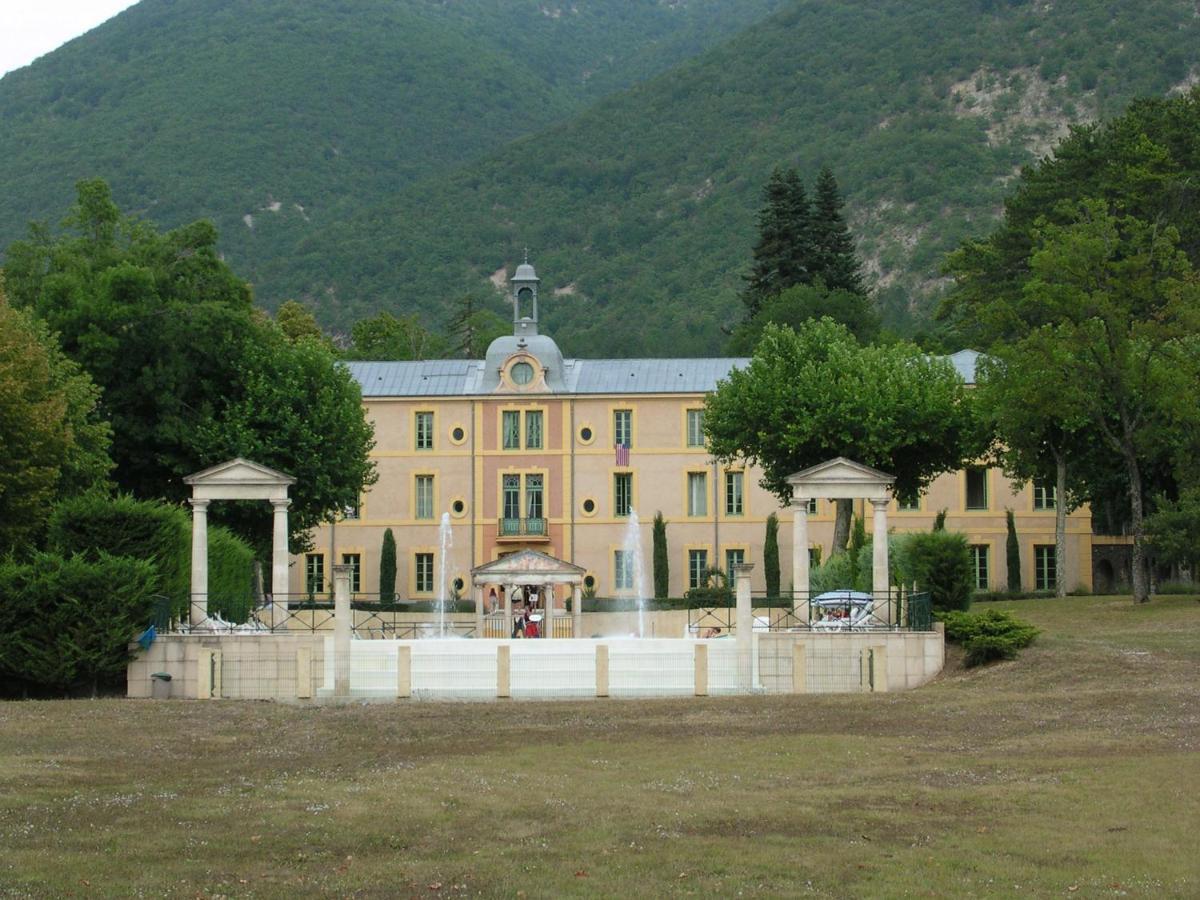 Appartement Chateau Des Gipieres Монбрен-ле-Бен Экстерьер фото